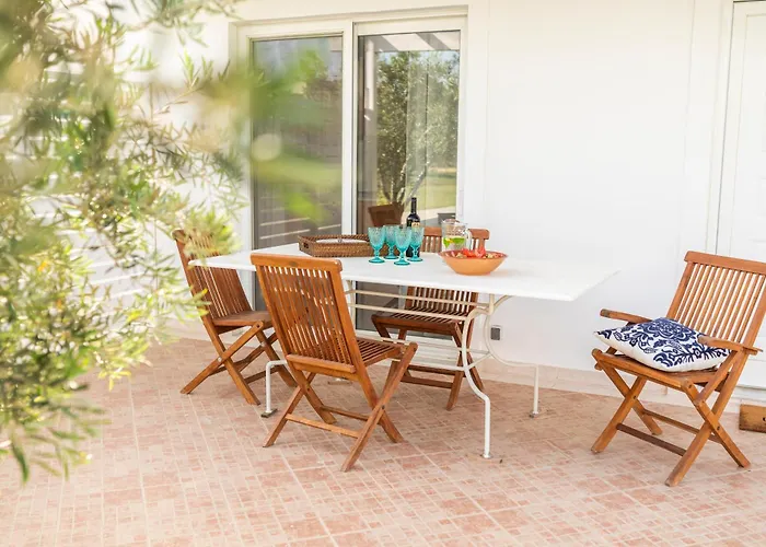 Einalia Homes By The