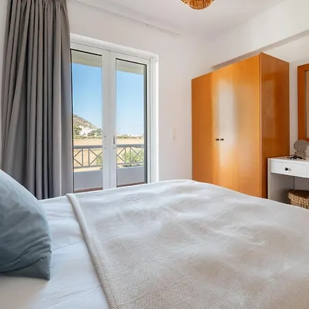 Einalia Homes By The *