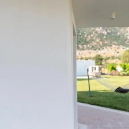 Einalia Homes By The *