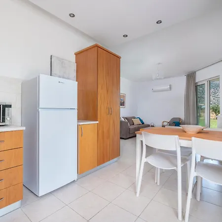 Einalia Homes By The 度假居